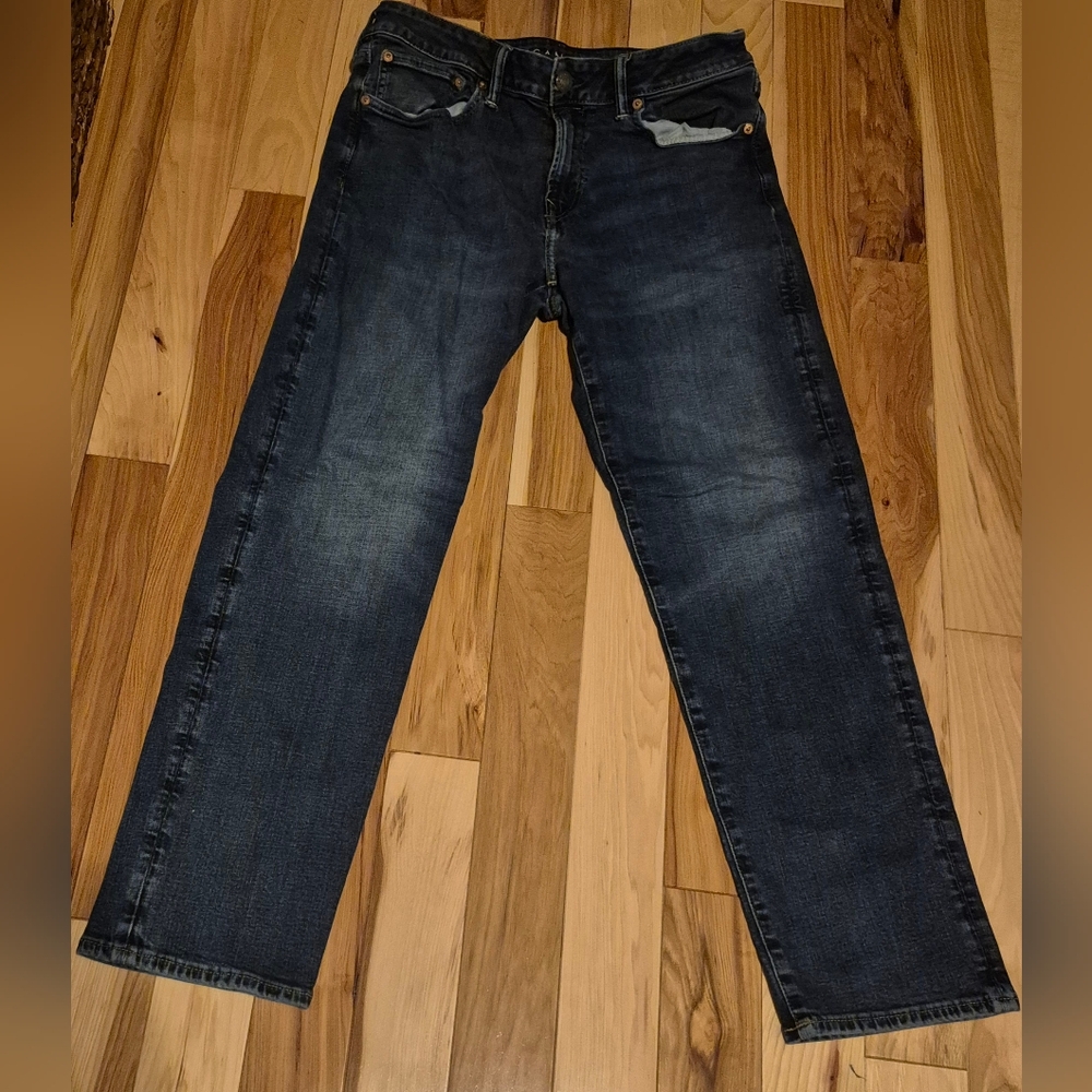 Men's American Eagle Athletic Straight Blue Jeans.